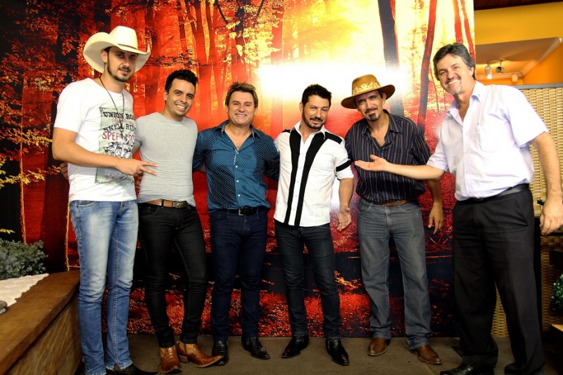 Compartilhou Com Campo Grande & Corumbá, Ronaldo Sabino e o empresário Aldemir Prado - Nossas fotos - Lucas & Luan