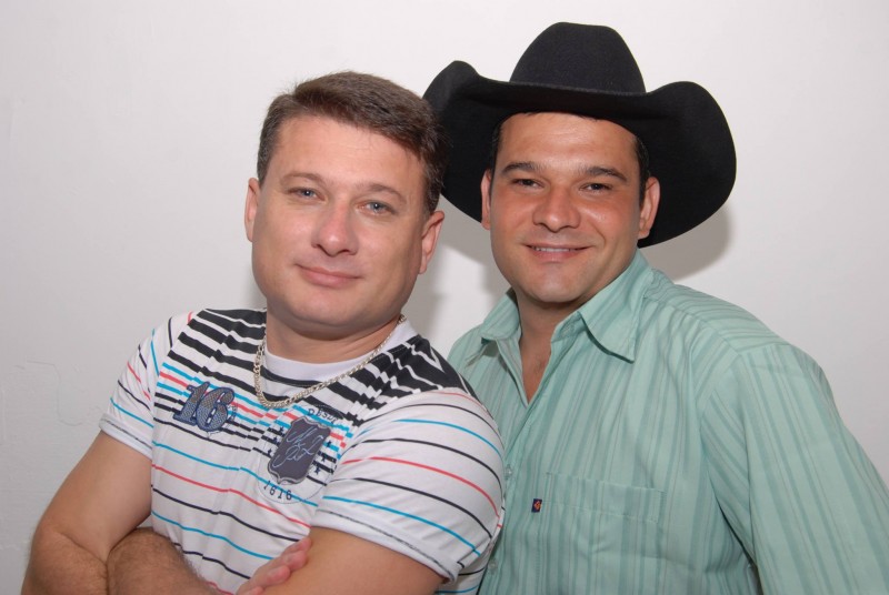 Compartilhou ALBUM - FOTOS DUPLA DIVAR CRUZ E EURICO
